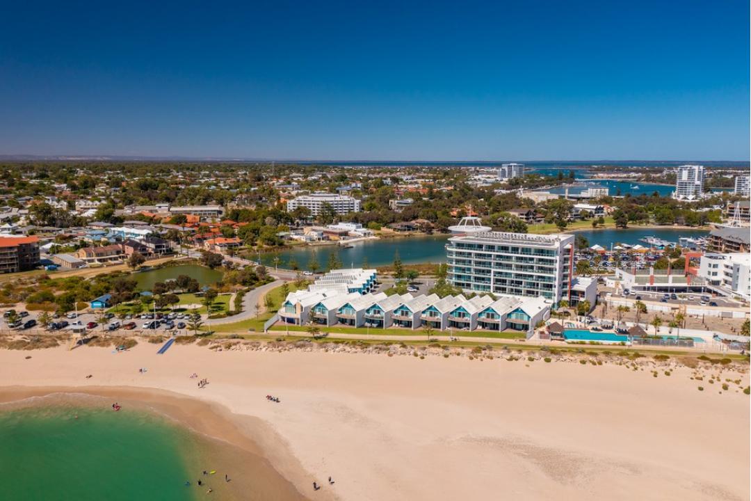 Mandurah Private Collection Sea Side 110